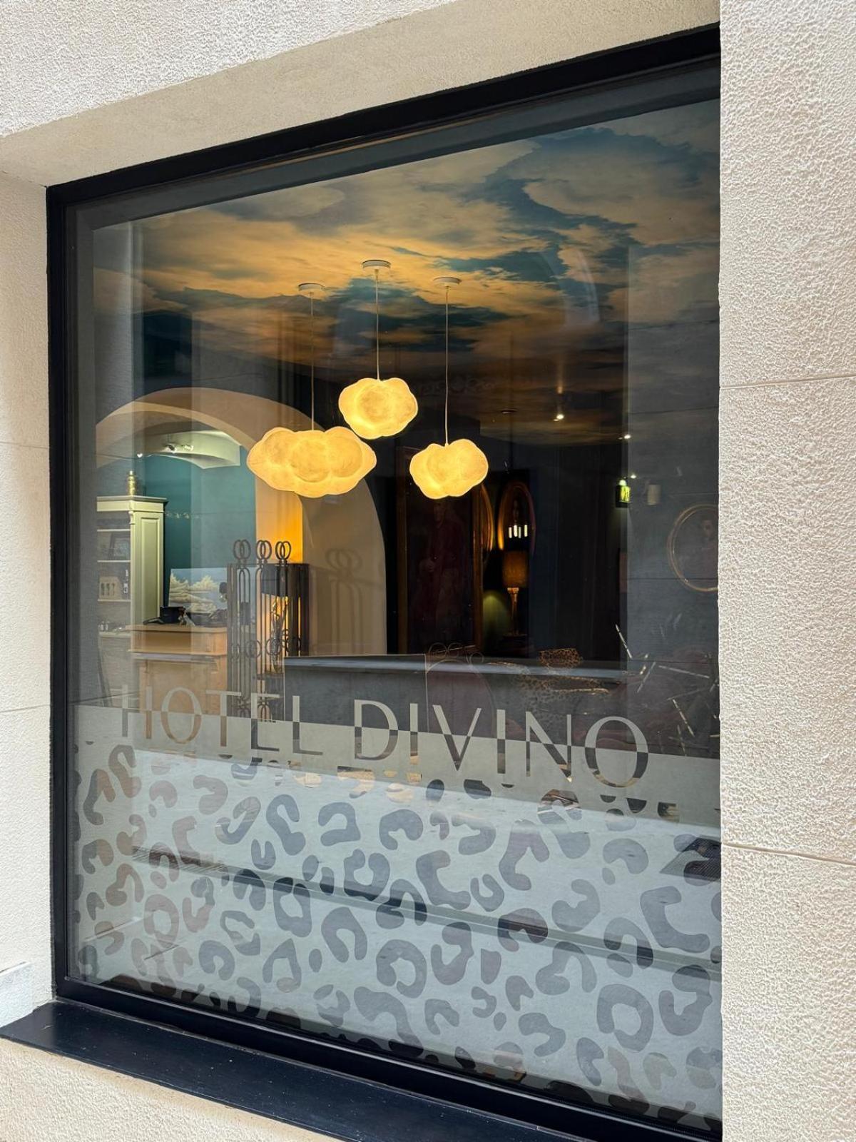 Hotel Divino & Apartments Figueres  Exterior foto
